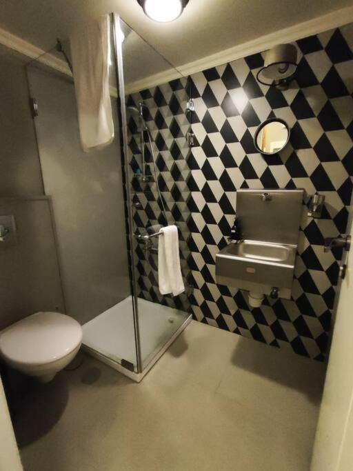 Vintage 2-br In Ashrafieh W 24 Power * Beirut